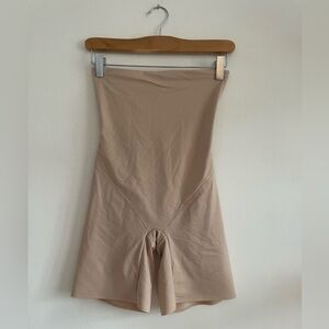 Miraclesuit Beige Shaping Shorts Undergarment Size Medium
